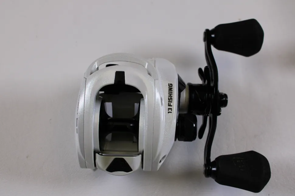 13 Fishing Concept C Gen II C2-8.3-RH 8.3:1 RH - Used Casting Reel - E