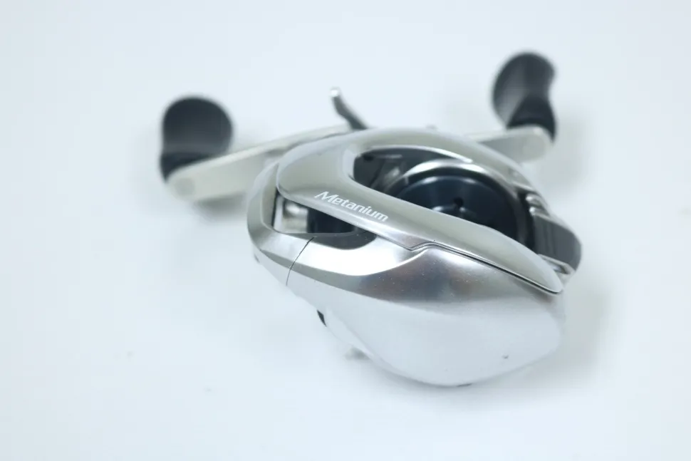Shimano Metanium MGL METMGL150HG 7:4:1 Right Handed-Casting Reel-Very